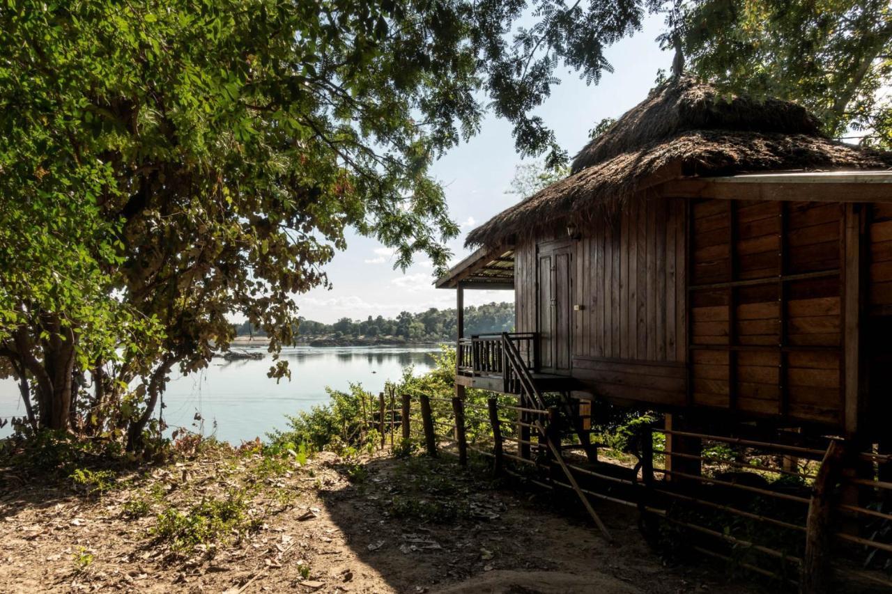 Pomelo Restaurant And Guesthouse - Fishermen & Tammarine Cottages Riverfront - Experience Nature, Culture And Adventure & Tailor-Made Tour Ban Khon Exteriér fotografie